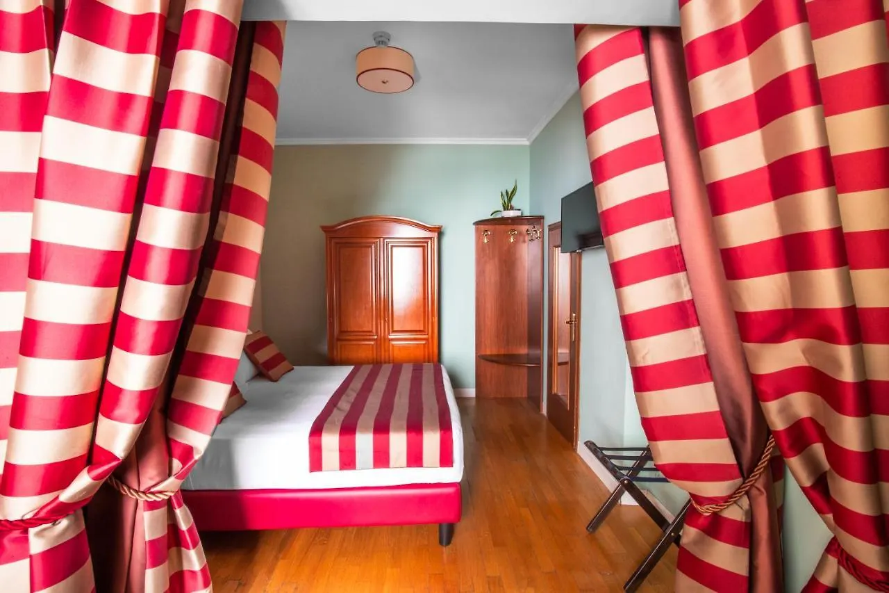 Hotel Piazza Di Spagna Řím