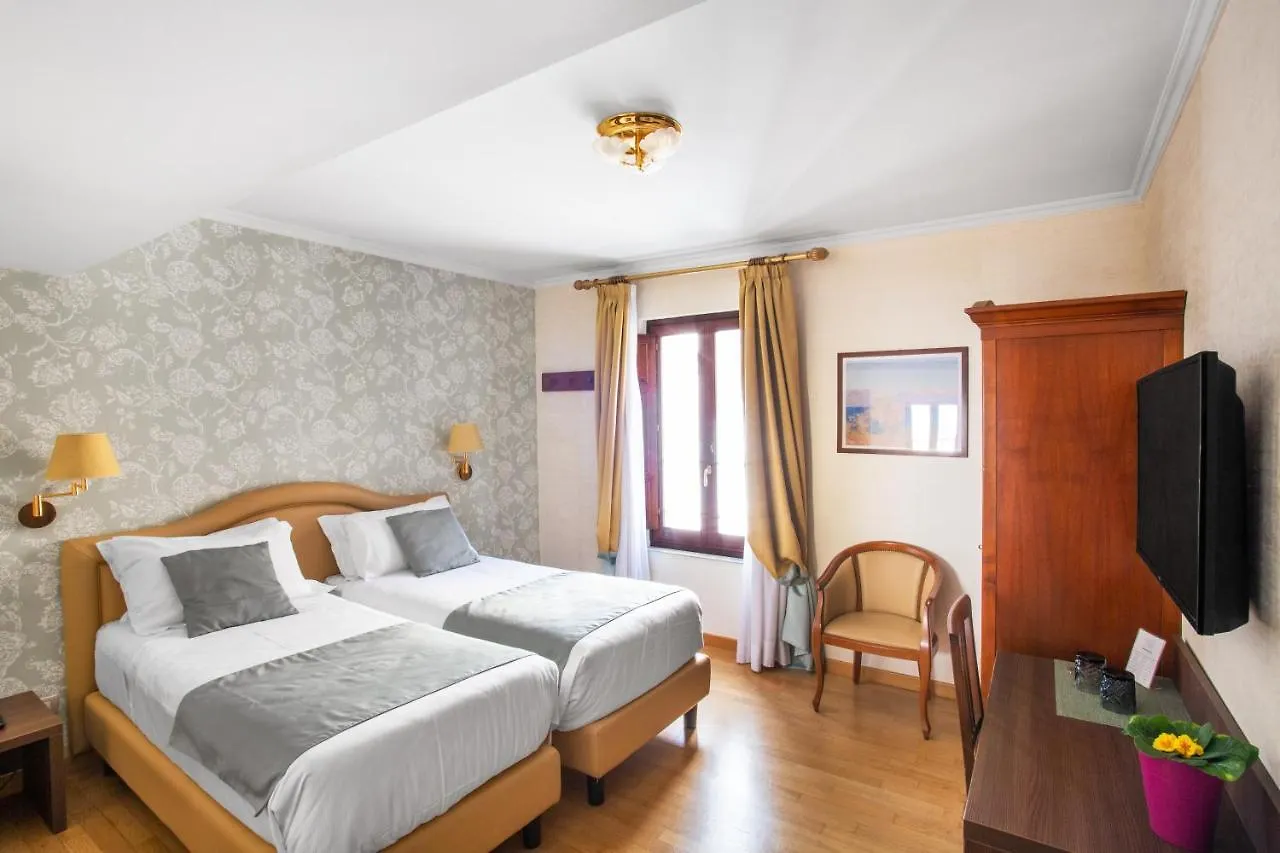 Hotel Piazza Di Spagna Rome Italy